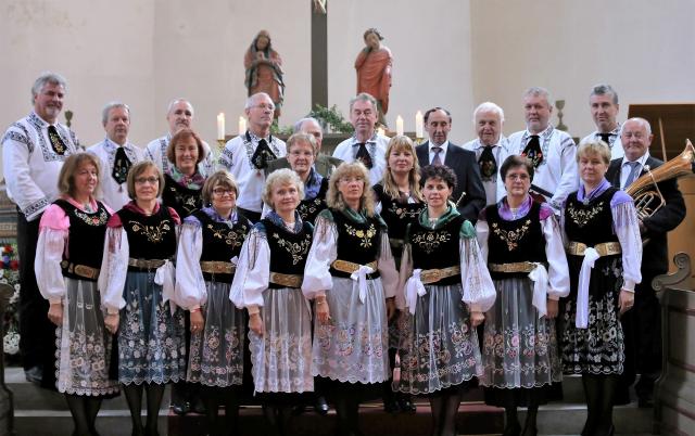 Tartlauer Chor während des Gottesdienstes